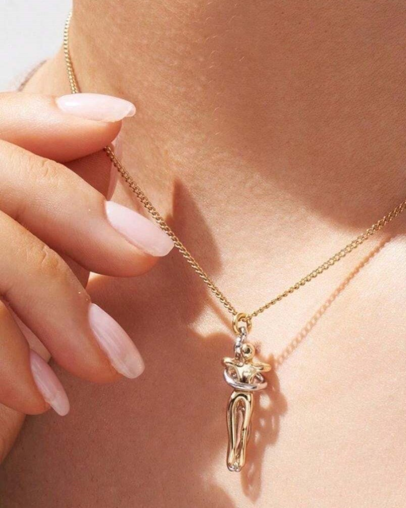 Eternal Hug Necklace – 14k Gold Finish