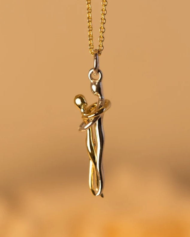 Eternal Hug Necklace – 14k Gold Finish